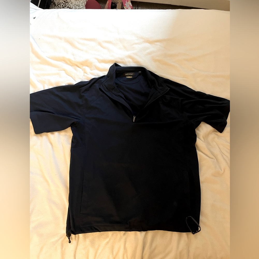 Mens Greg Norman quarter zip pullover.